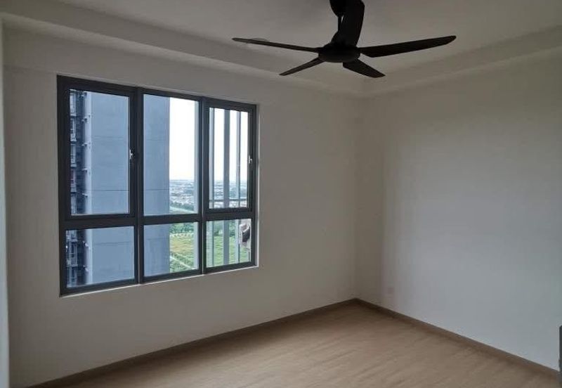 The Tresor @ Gravit 8 *