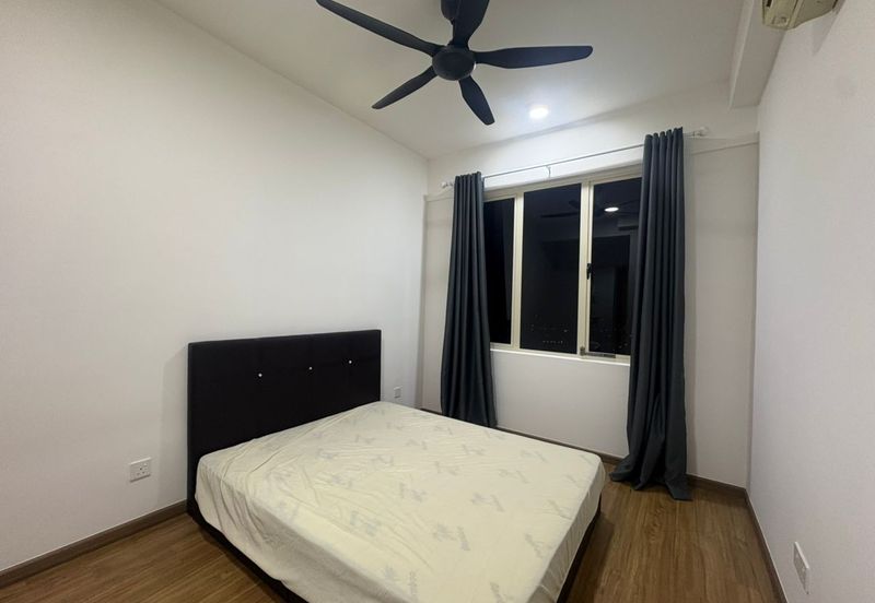 The Tresor @ Gravit 8 *