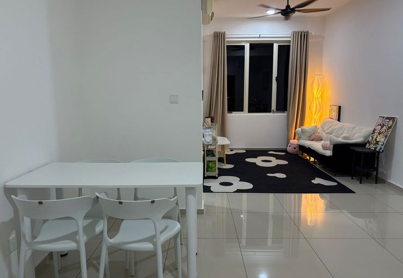 The Tresor @ Gravit 8 *