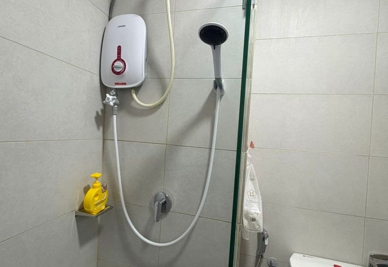 The Tresor @ Gravit 8 *