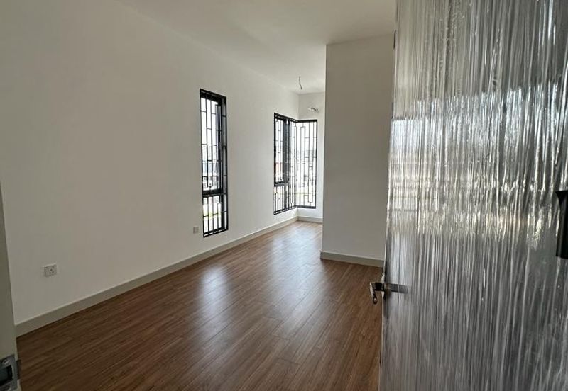 Elmina Green Three @ City of Elmina