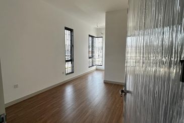 Elmina Green Three @ City of Elmina