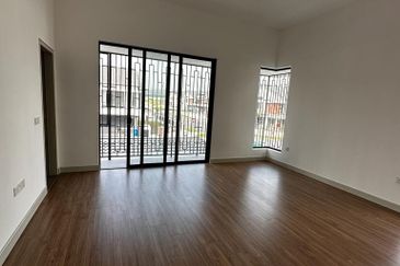 Elmina Green Three @ City of Elmina