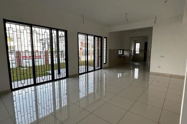 Elmina Green Three @ City of Elmina