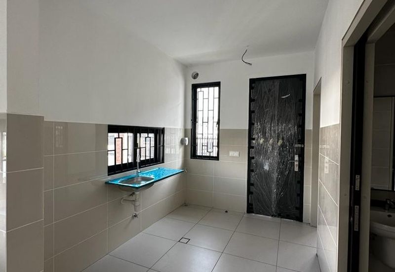 Elmina Green Three @ City of Elmina