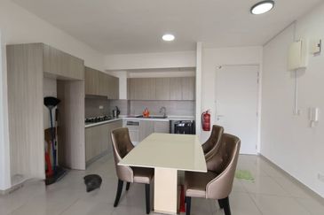 Gravit8 @ Klang South