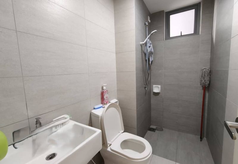 Gravit8 @ Klang South