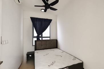 Gravit8 @ Klang South