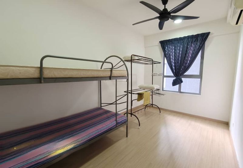 Gravit8 @ Klang South