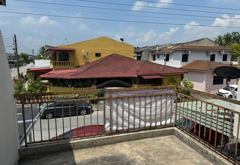 [BELOW MARKET VALUE] Double Storey House @ Taman Pengkalan Barat