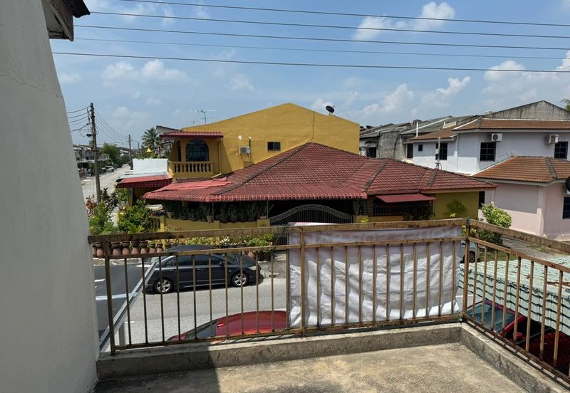 [BELOW MARKET VALUE] Double Storey House @ Taman Pengkalan Barat