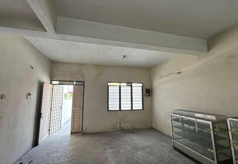 [BELOW MARKET VALUE] Double Storey House @ Taman Pengkalan Barat