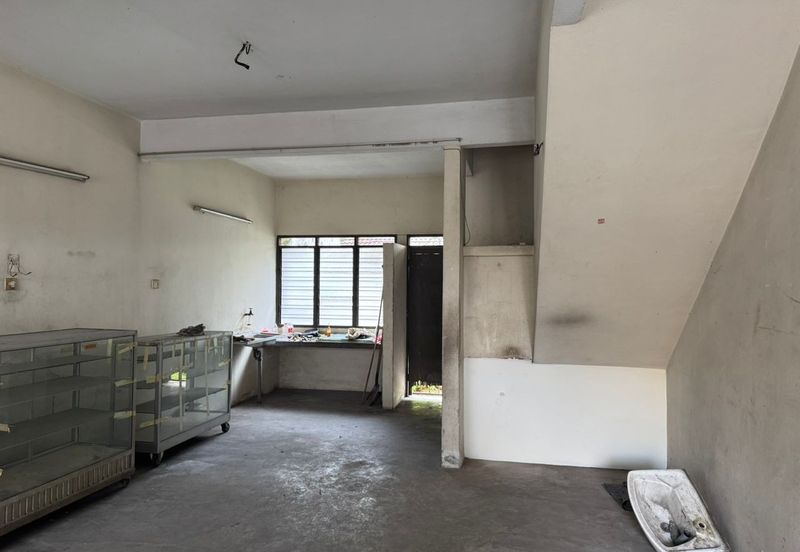 [BELOW MARKET VALUE] Double Storey House @ Taman Pengkalan Barat