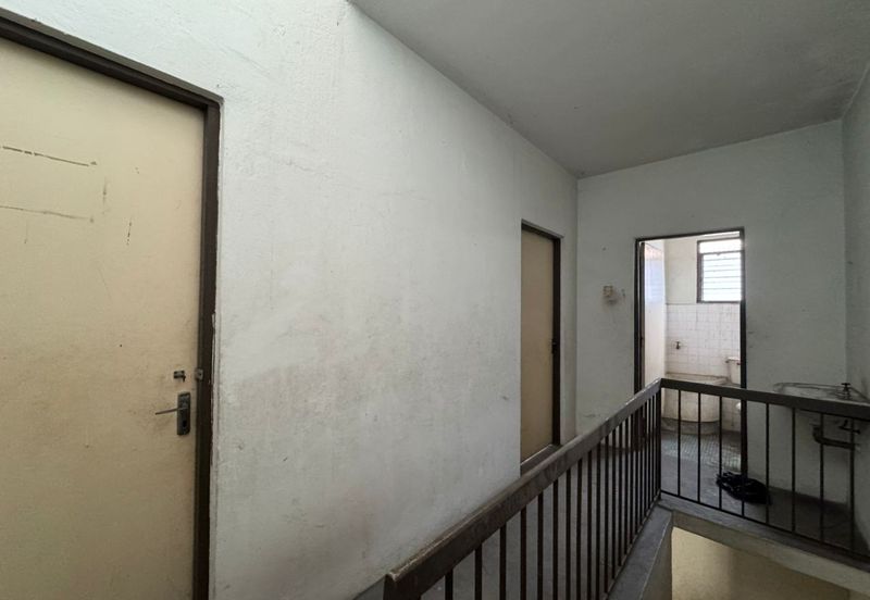 [BELOW MARKET VALUE] Double Storey House @ Taman Pengkalan Barat