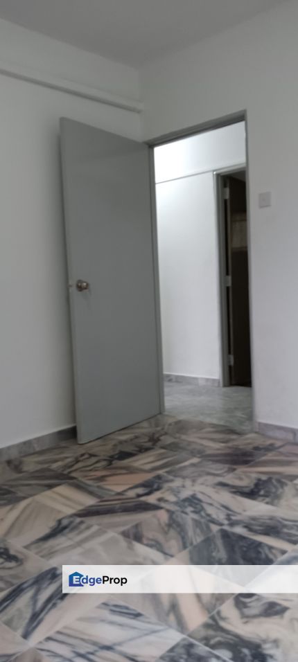 Level 3, walkup apartment. greenary scenary bumi lot, Kuala Lumpur, Desa Petaling