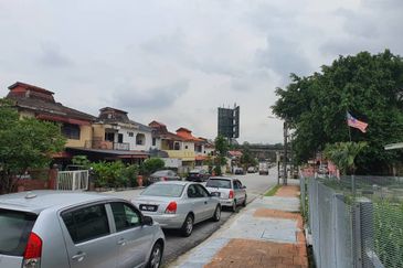 3 Storey Corner Shop at Taman Mayang SS25, Kelana Jaya, Petaling Jaya