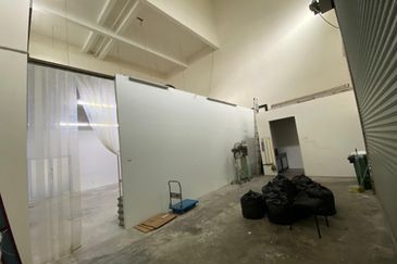 3 Storey Semi-D Factory at Iparc, Metropolitan Business Park, Bukit Jelutong, Shah Alam