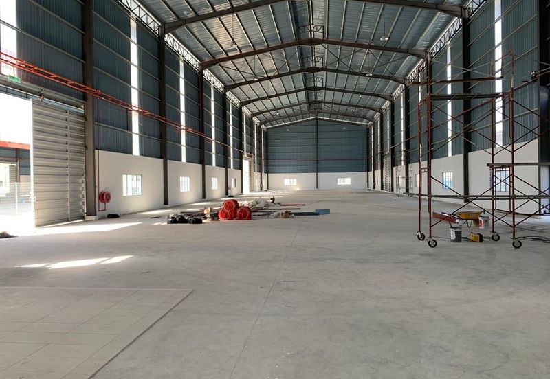 Detached Factory at Komplex Perindustrian Olak Lempit, Banting