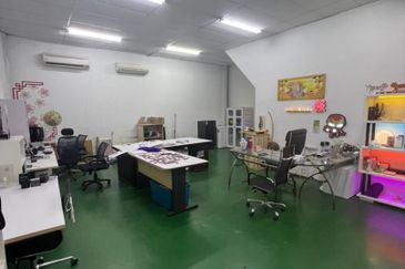 Semi-D Factory at Seksyen 33, Alam Premier Industrial Park, Shah Alam