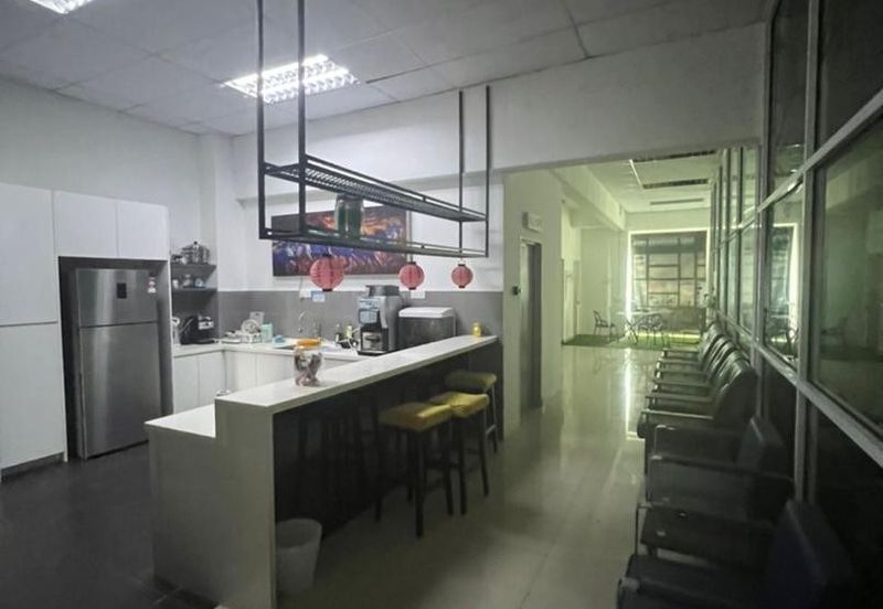 Semi-D Factory at Seksyen 33, Alam Premier Industrial Park, Shah Alam