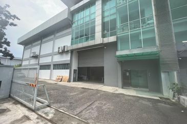 Semi-D Factory at Seksyen 33, Alam Premier Industrial Park, Shah Alam