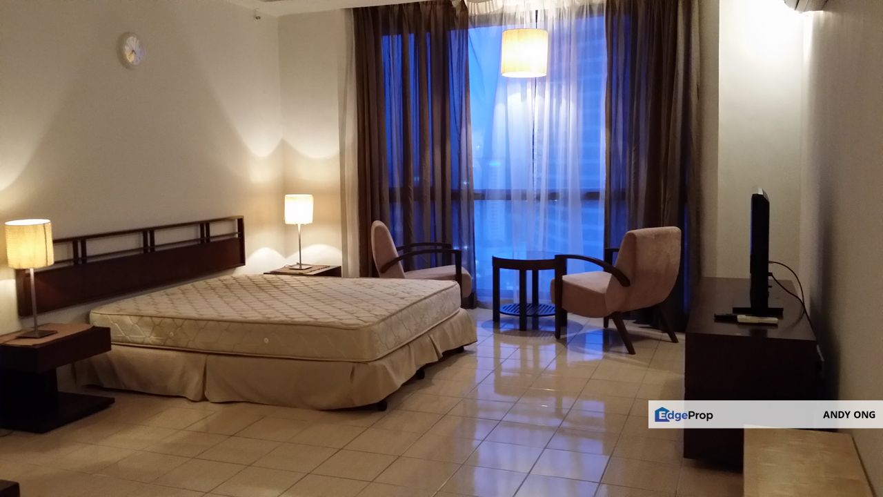 Amcorp Serviced Suites studio near LRT station, Selangor, Petaling Jaya