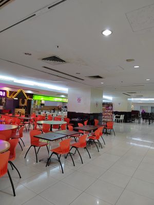 Amcorp mall retail shop for Sale @RM880,000 By ANDY ONG | EdgeProp.my