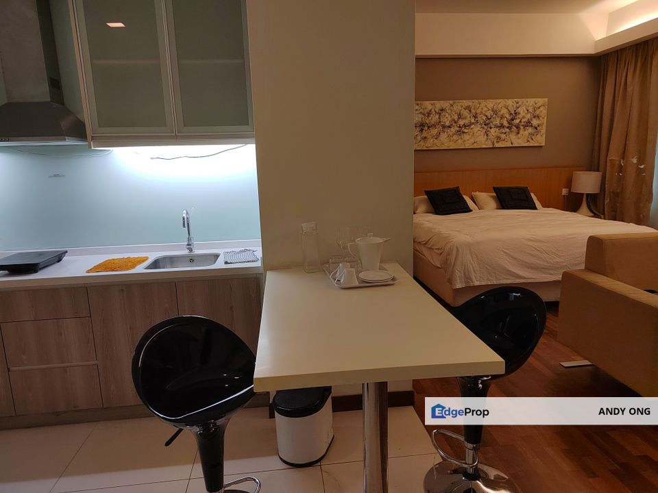 KLCC Cormar Suite Jalan Perak studio near LRT/MRT station , Kuala Lumpur, KLCC