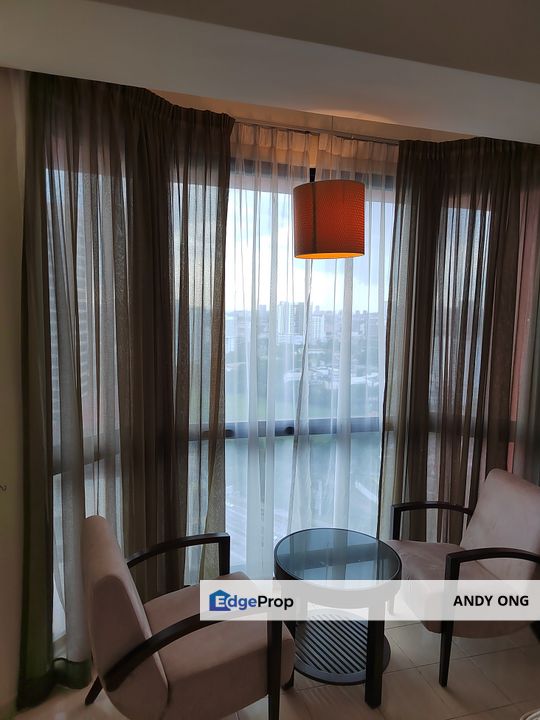 Amcorp Serviced Suites studio near LRT station, Selangor, Petaling Jaya