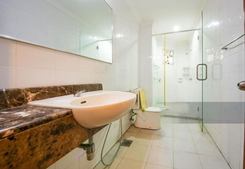 Suasana Sentral Condominium