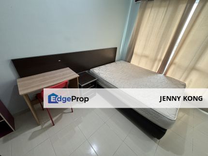 Ken 3 condo master bedroom female only for Rent , Selangor, Petaling Jaya