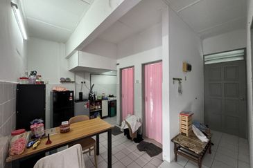 Taman Sri bukit tinggi Apt for Sale @ Bentong 