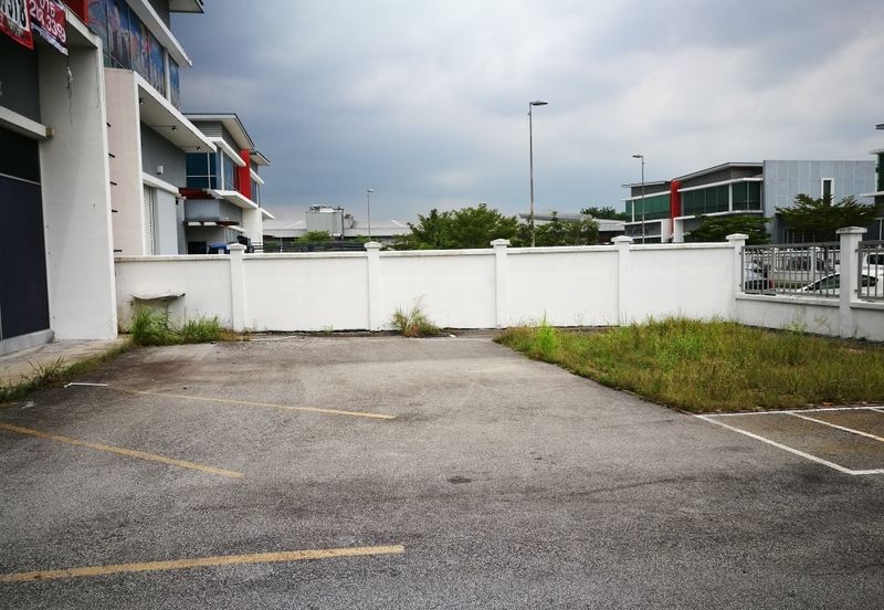 Semi-D Factory Kota Damansara