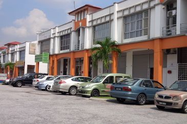 Shop lot Tiara Square