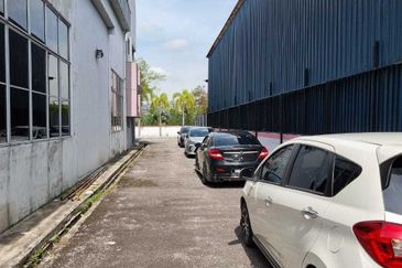 Bandar Pinggiran Subang