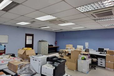 Bandar Pinggiran Subang