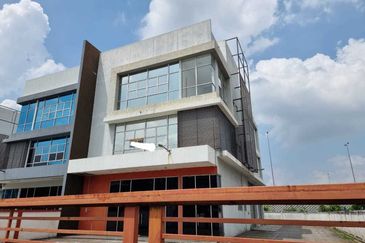 Semi D Factory Bukit Jelutong