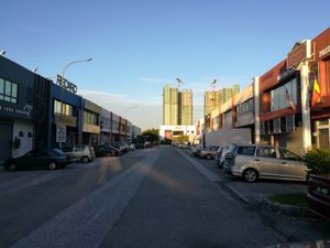 Link factory Bandar Sunway for Sale @RM2,200,000 By SK YEO | EdgeProp.my