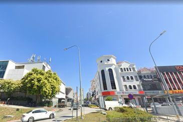 Corner shop office Dataran Sunway