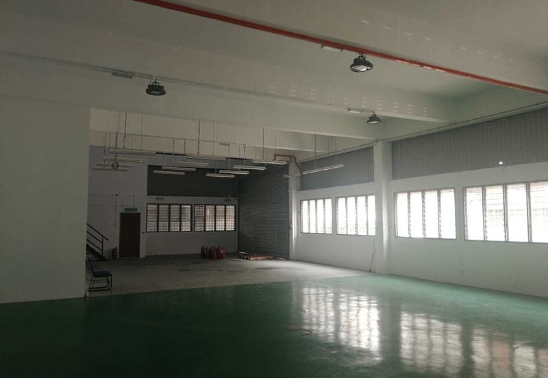 Corner factory Glenmarie