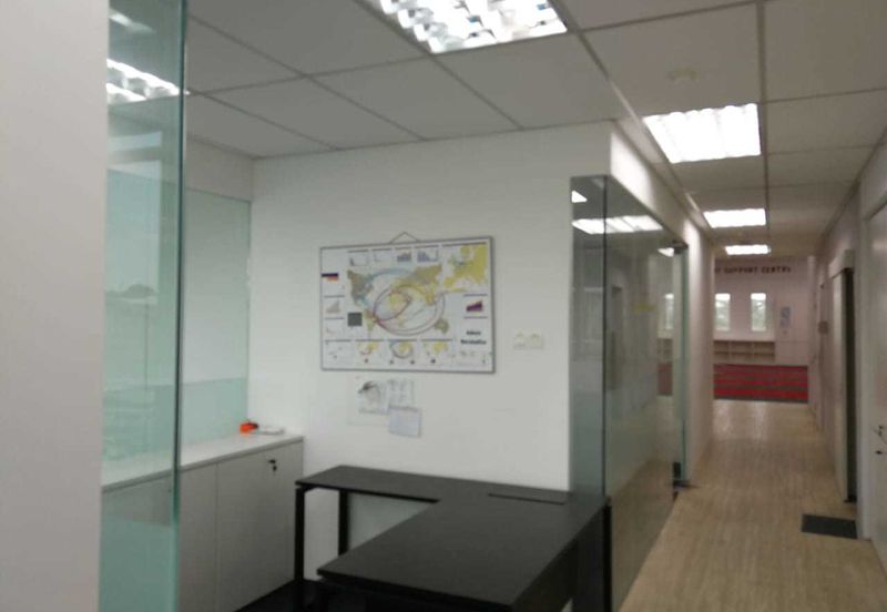 Corner factory Glenmarie