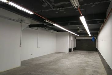 Office lot Glenmarie