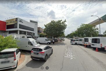 Factory / Warehouse Glenmarie