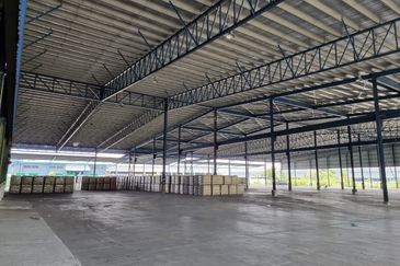 Factory / Warehouse Bukit Jelutong