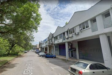 Corner factory Ara Damansara 