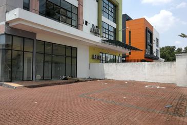 Semi D factory Bukit Jelutong