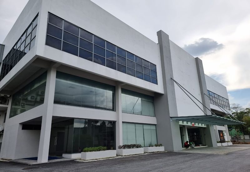 Corner factory Glenmarie