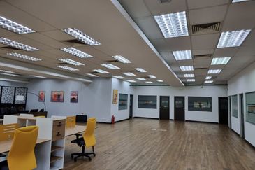 Corner factory Glenmarie