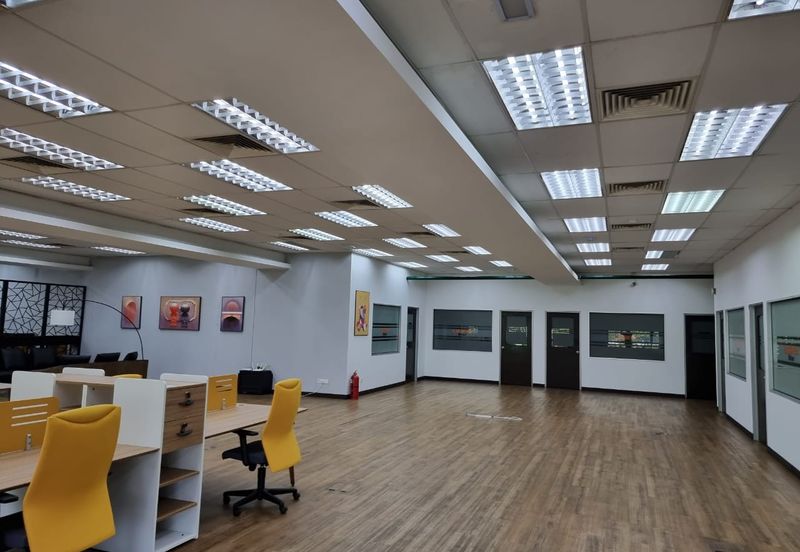 Corner factory Glenmarie