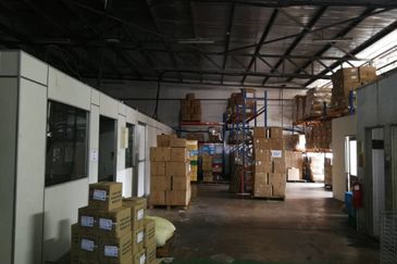 Warehouse cum office Hicom Glenmarie
